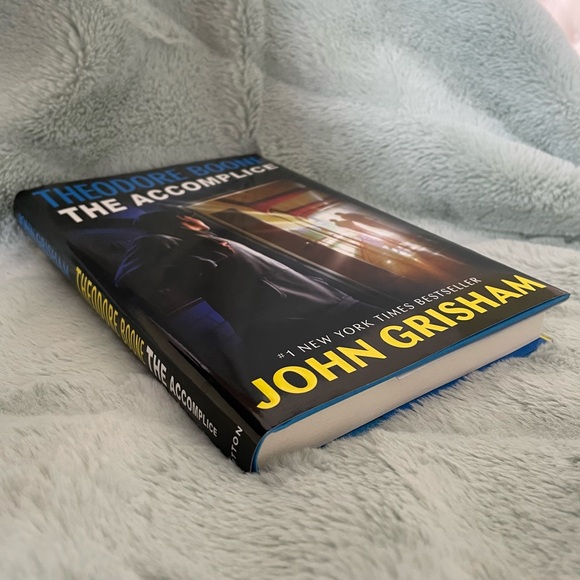 🆕 John Grisham | “Theodore Boone The Accomplice” (Hardcover Edition) - Picture 4 of 4